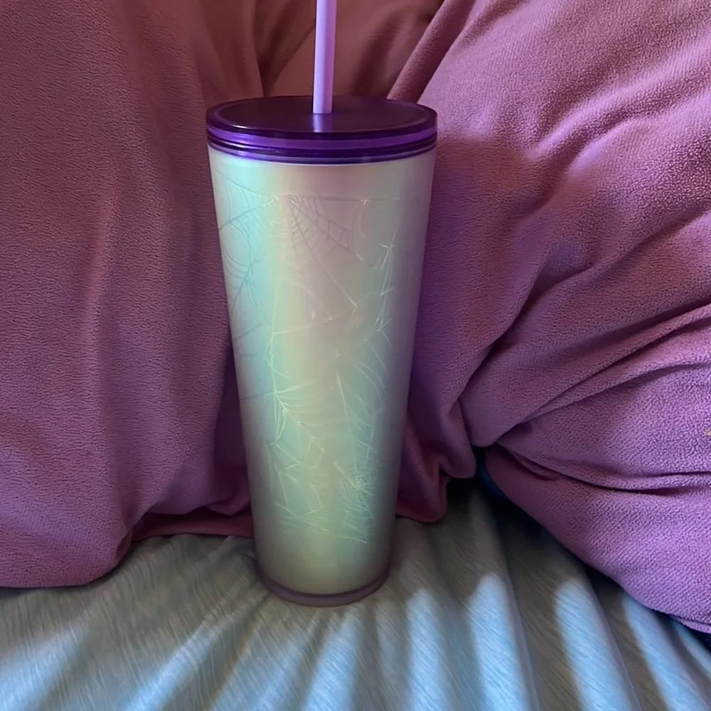 Starbucks spiderweb 🕸️ soft touch 24oz tumbler RARE - Picture 5 of 5